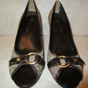 EA Eitienne Aigner Heels